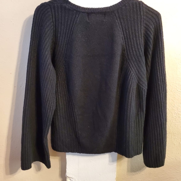 August 1 eight sweater - Picture 5 of 7